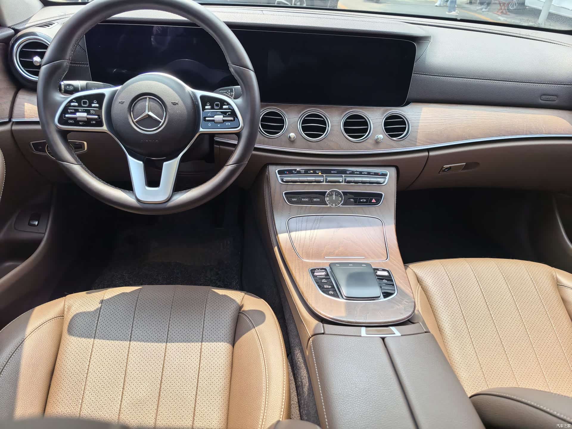 Mercedes-Benz E-Class, 2019 9