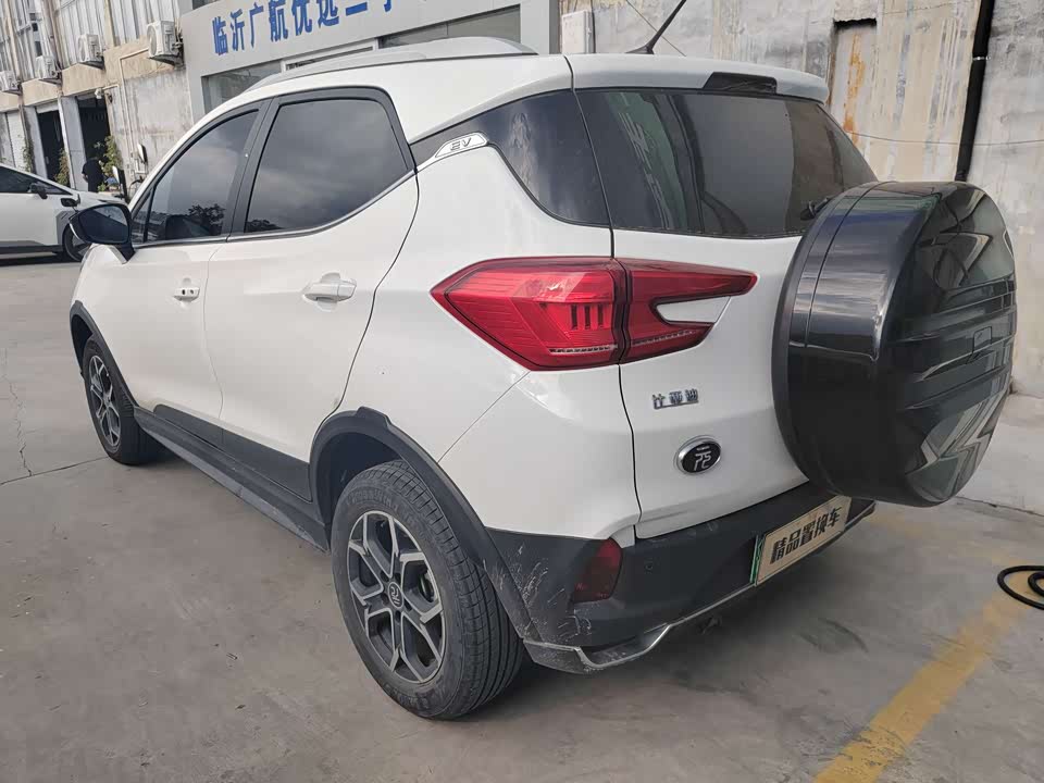 BYD Yuan Pro BYD Yuan Pro