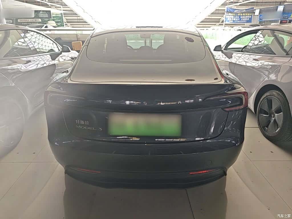Tesla Model 3, 2025 6