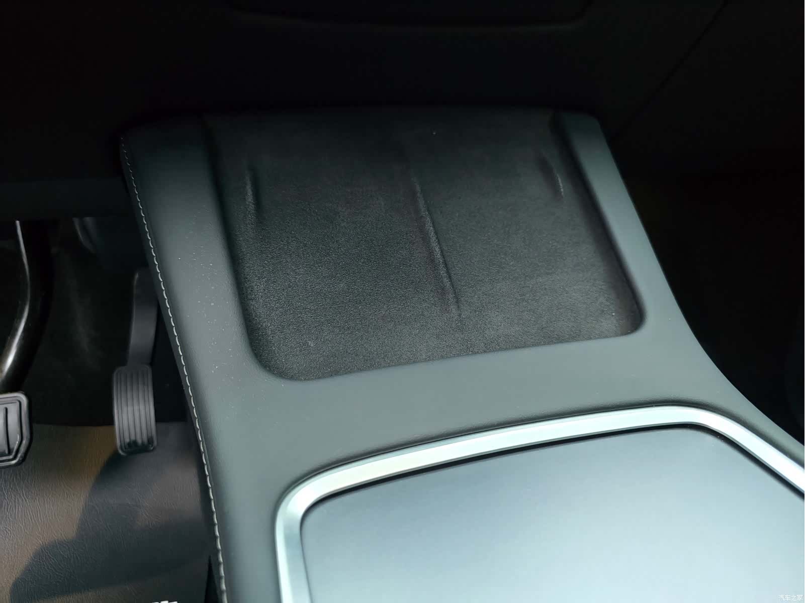 Tesla Model Y, 2023 26