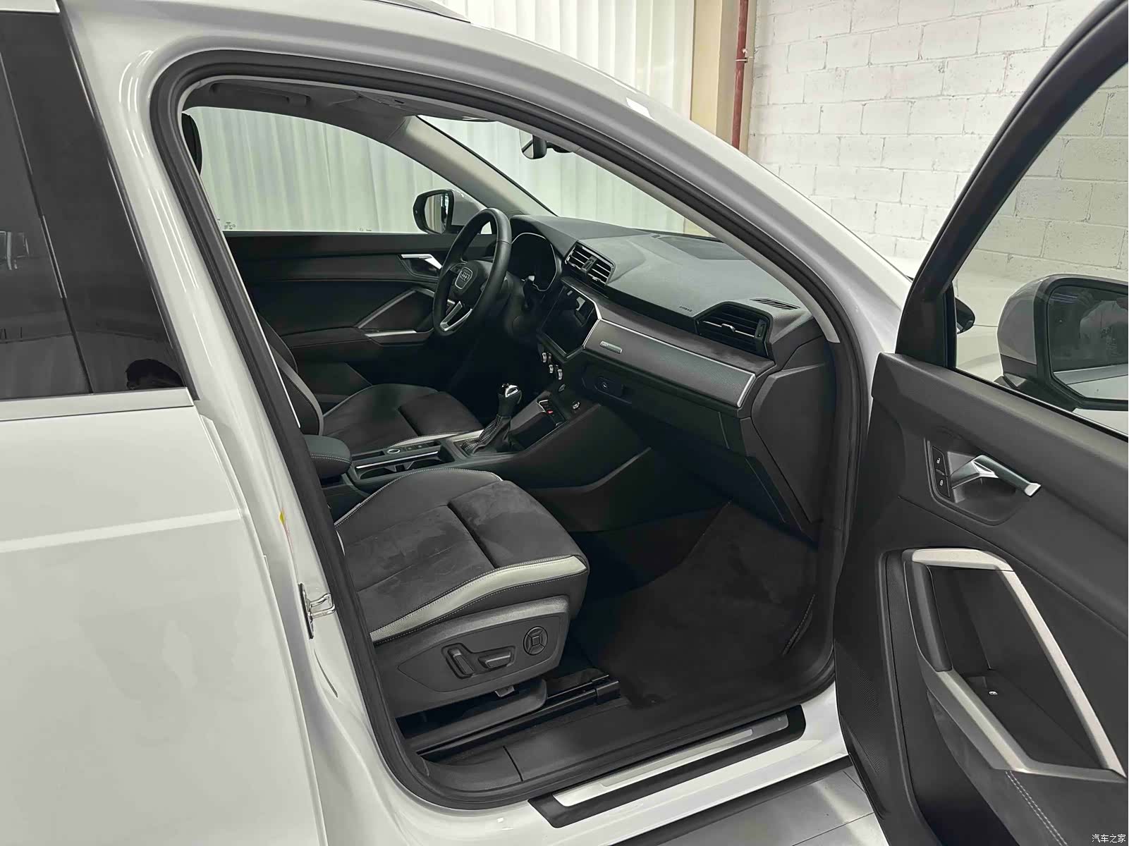 Audi Q3, 2022 7