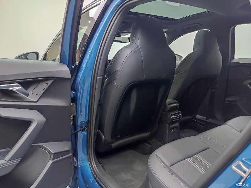 Audi A3, 2022 все фото
