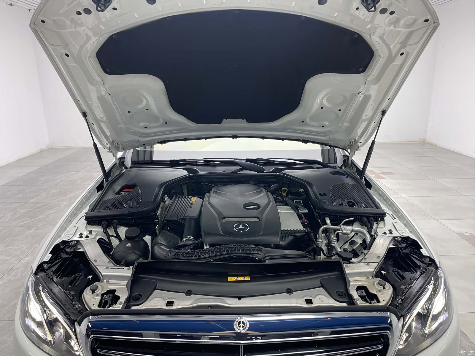 Mercedes-Benz E-Class, 2018 9