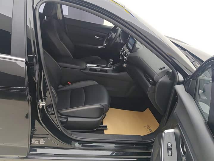 Nissan Sylphy, 2023 года фото 9