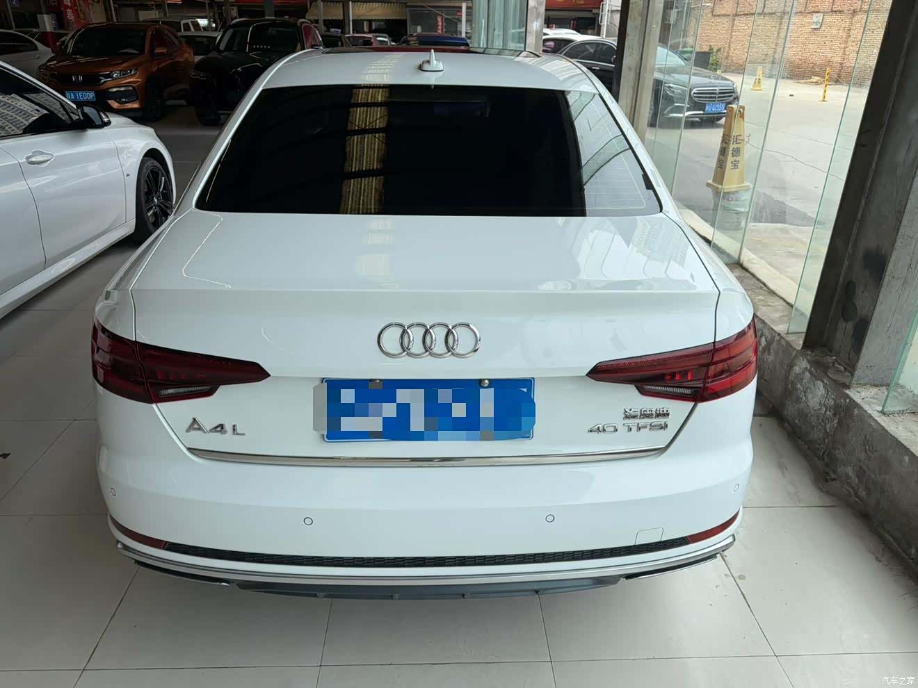 Audi A4L, 2019 14
