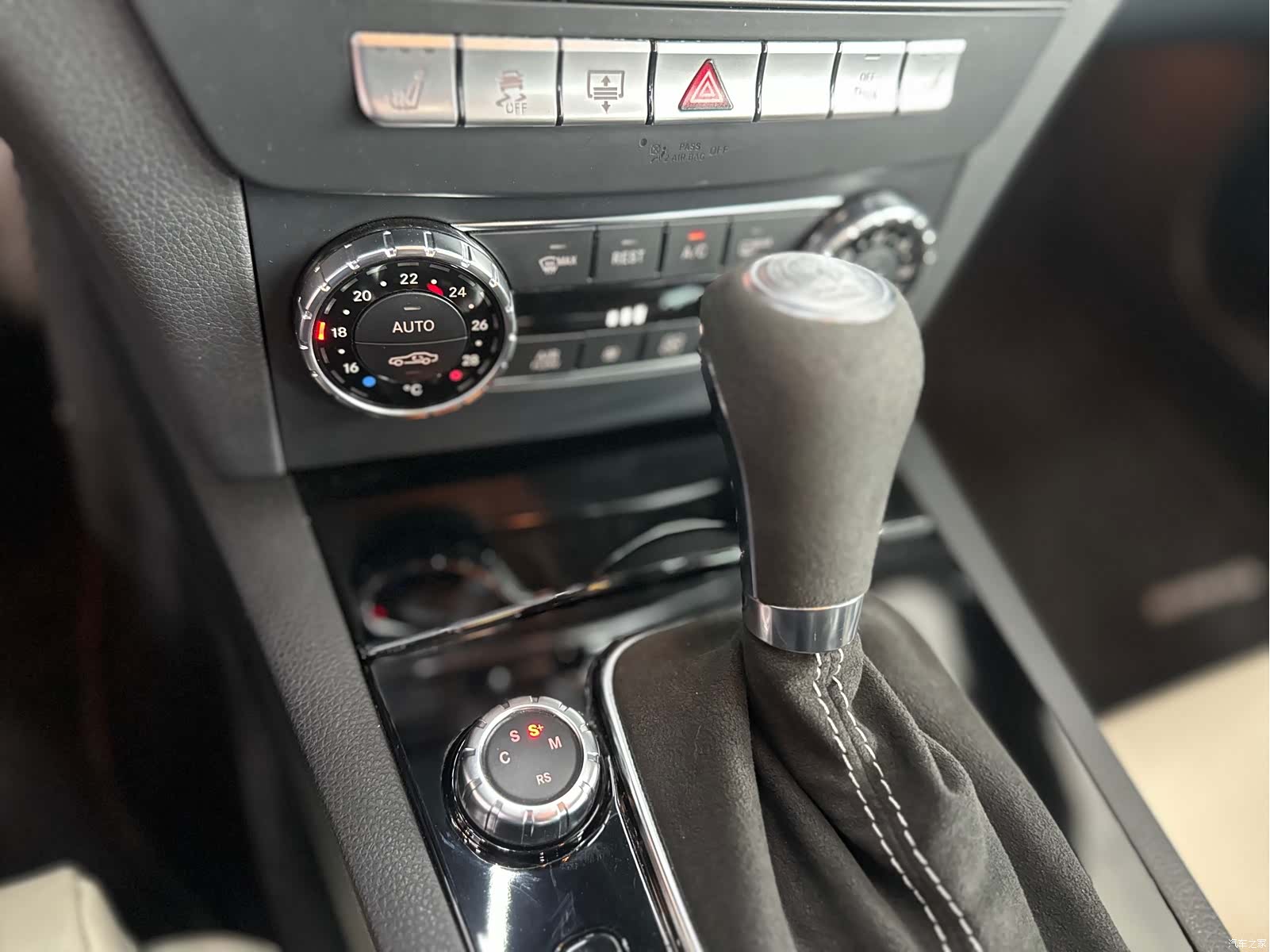 Mercedes-Benz C-Class, 2014 16