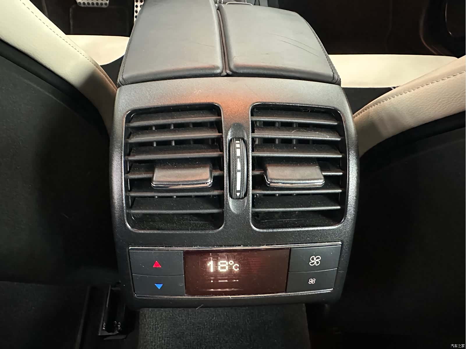 Mercedes-Benz C-Class, 2014 21