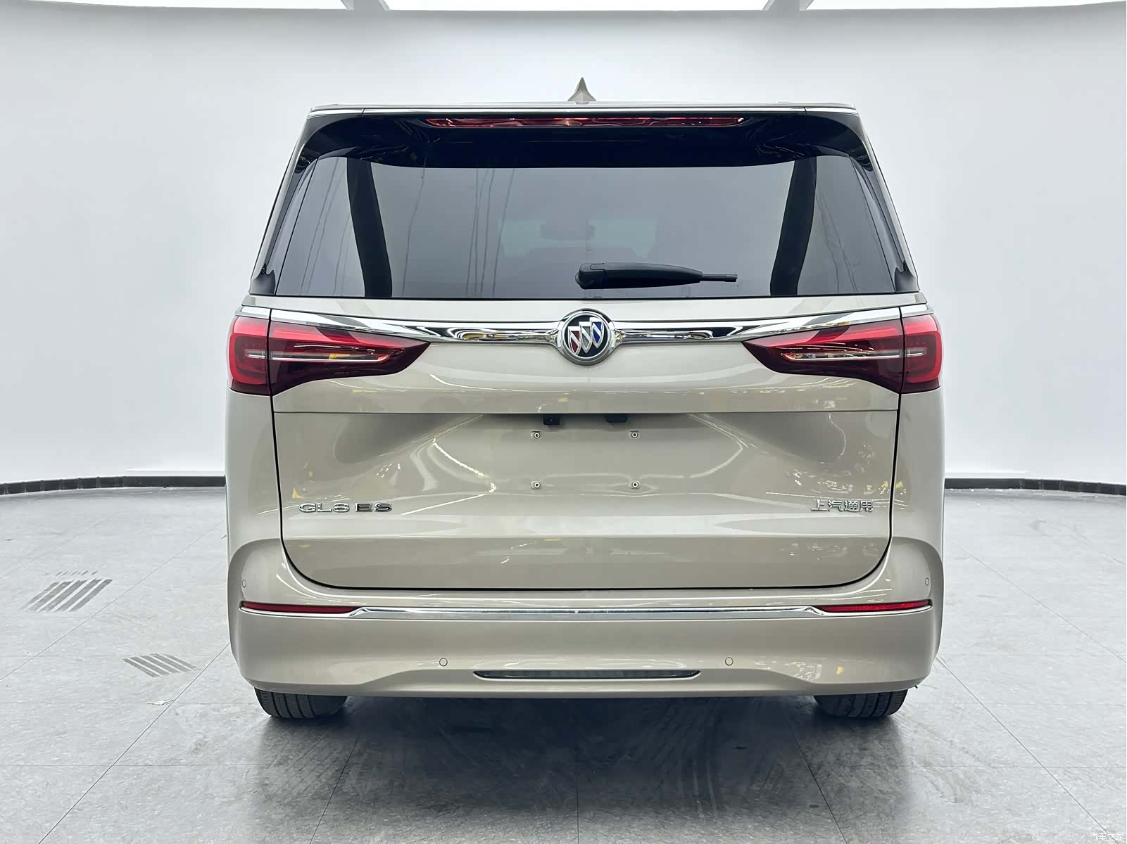 Buick GL8, 2025 все фото