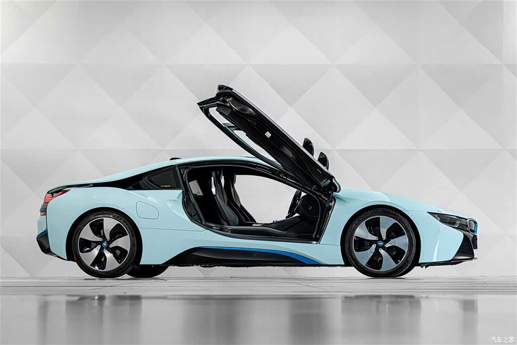 BMW i8, 2019 10