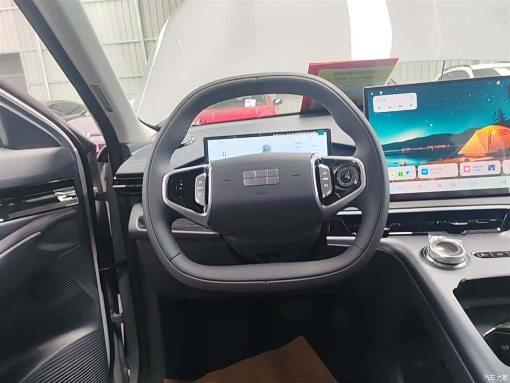 Geely Galaxy E5, 2026 11