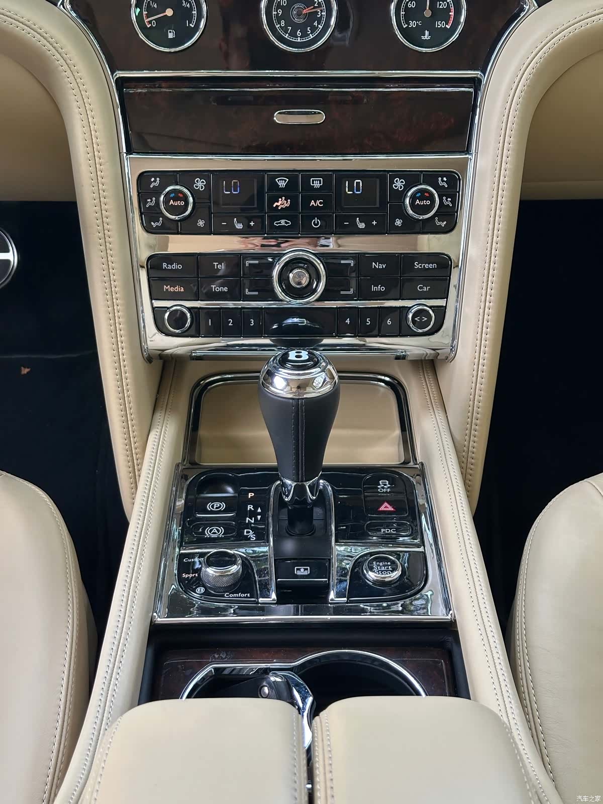 Bentley Mulsanne, 2016 24