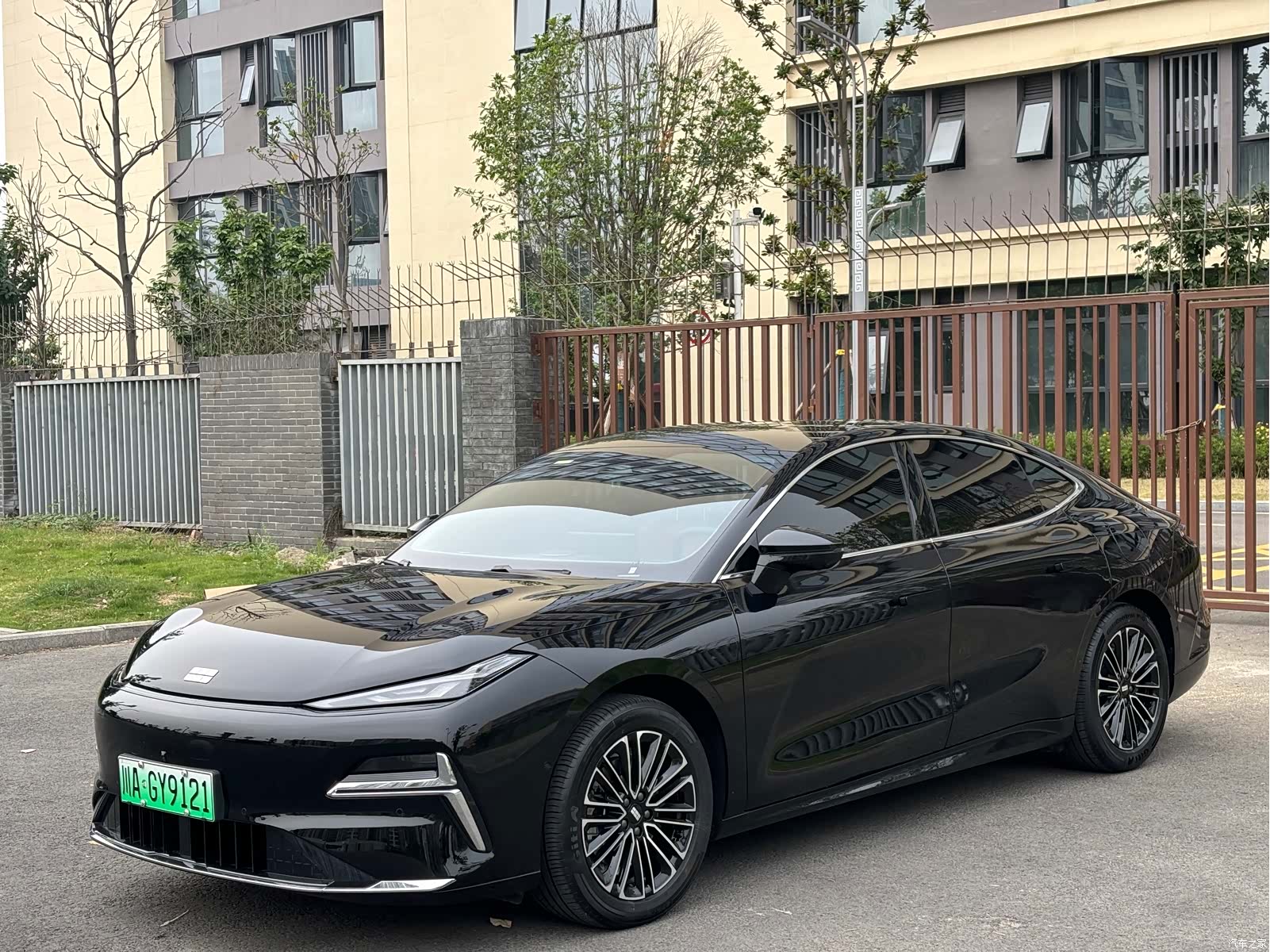Geely 8, 2026 1