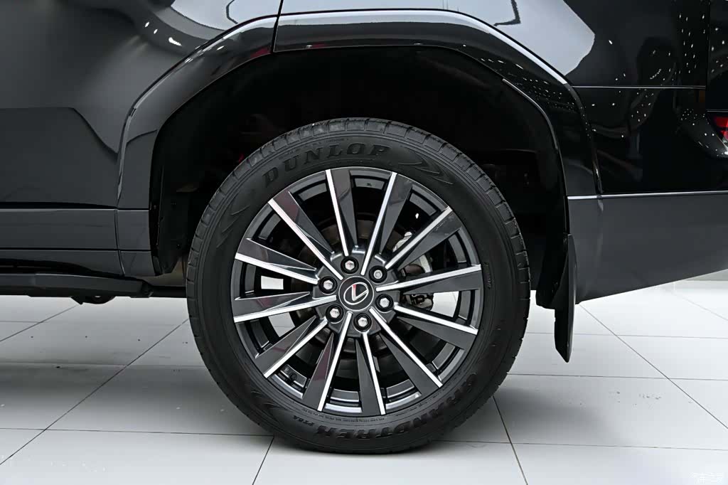 Lexus GX, 2025 37