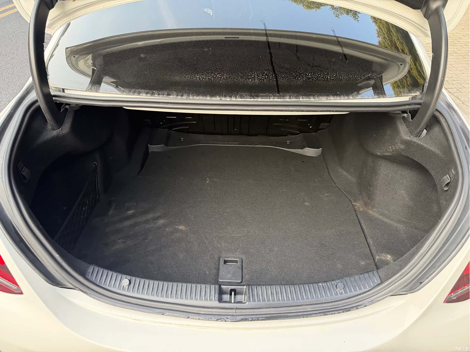 Mercedes-Benz C-Class, 2019 9