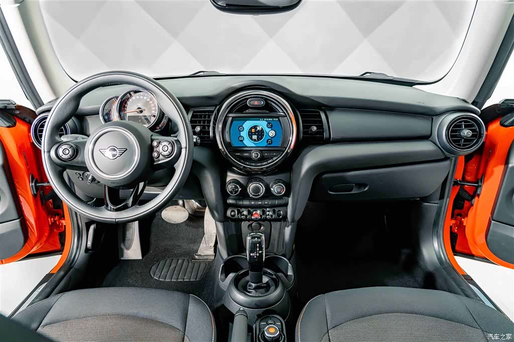 Mini ONE, 2021 7