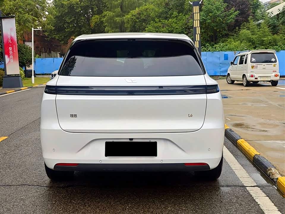 Li Auto Ideal L6