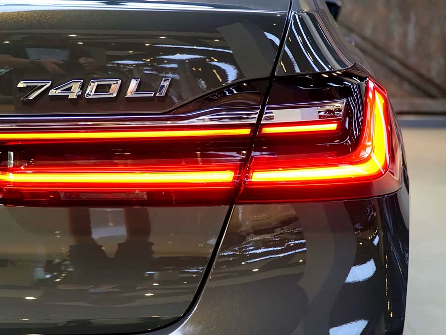 BMW 7-Series 2020, фото 7