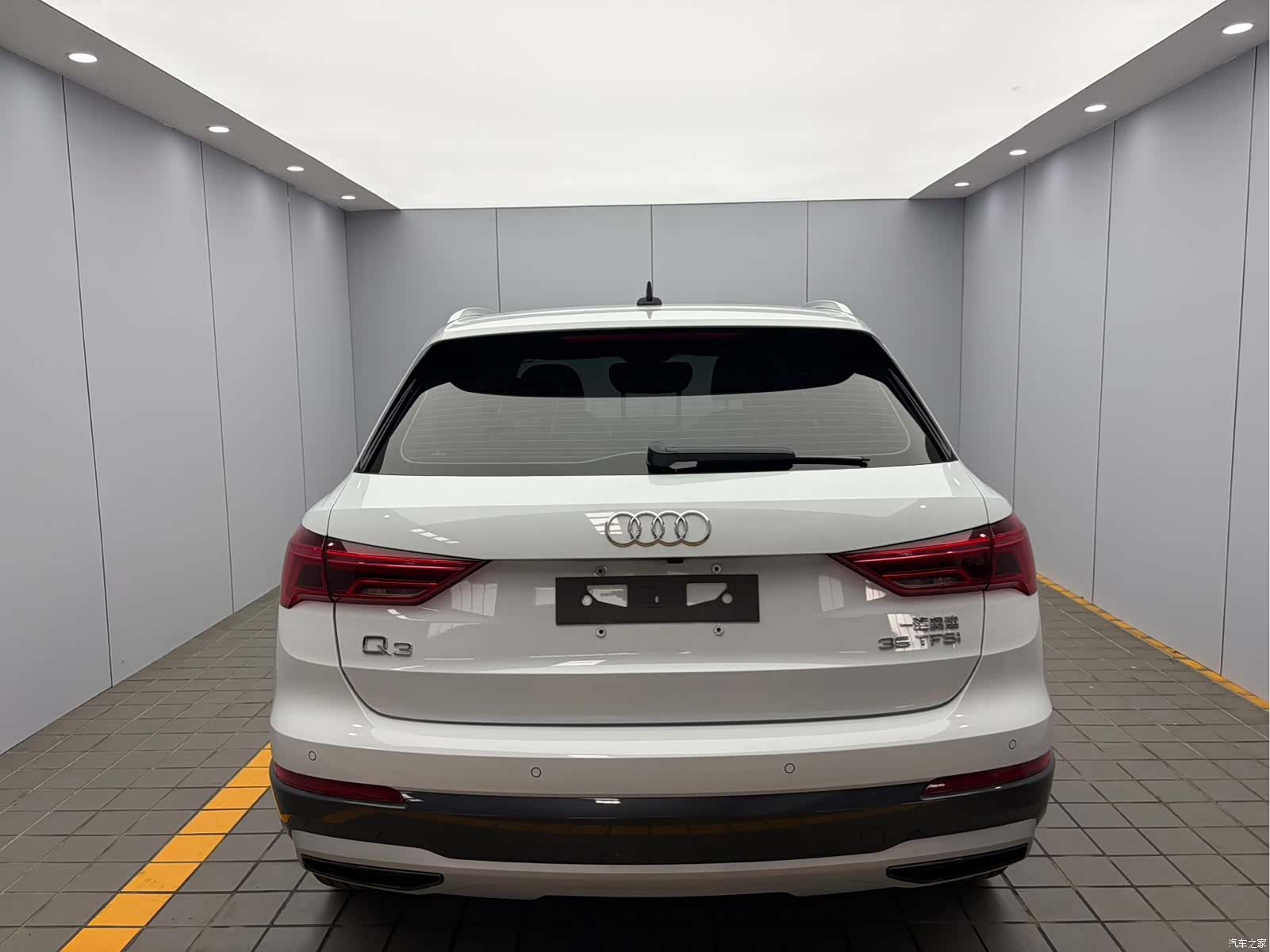 Audi Q3, 2022 все фото