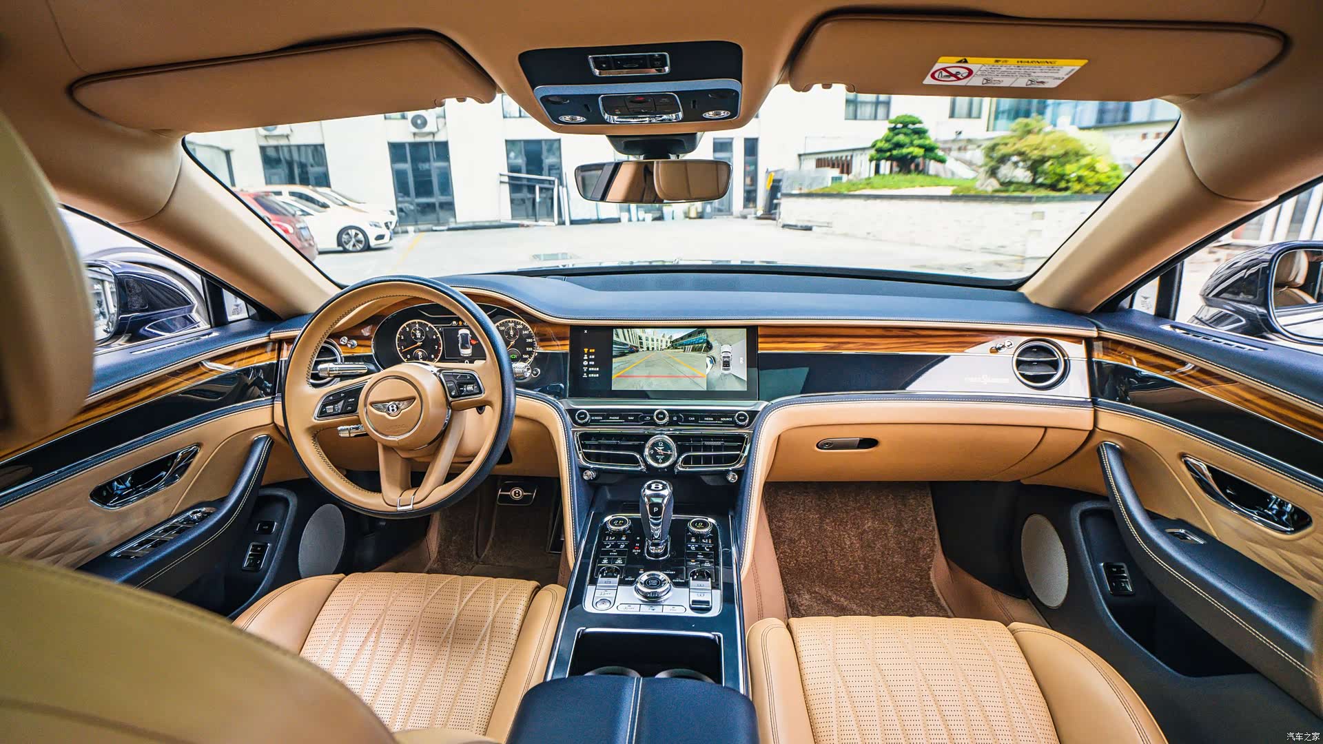 Bentley Flying Spur, 2021 7
