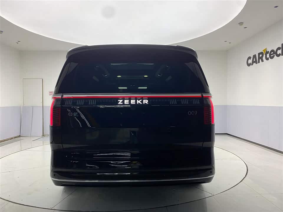 Zeekr 009
