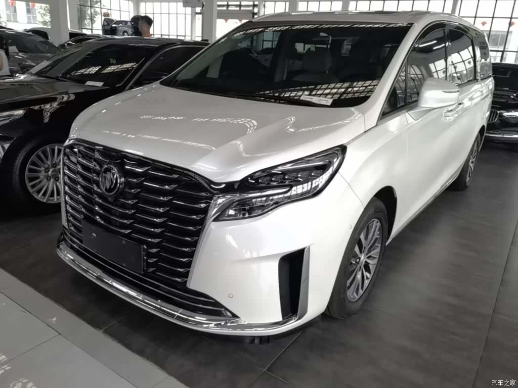 Buick GL8, 2023 1