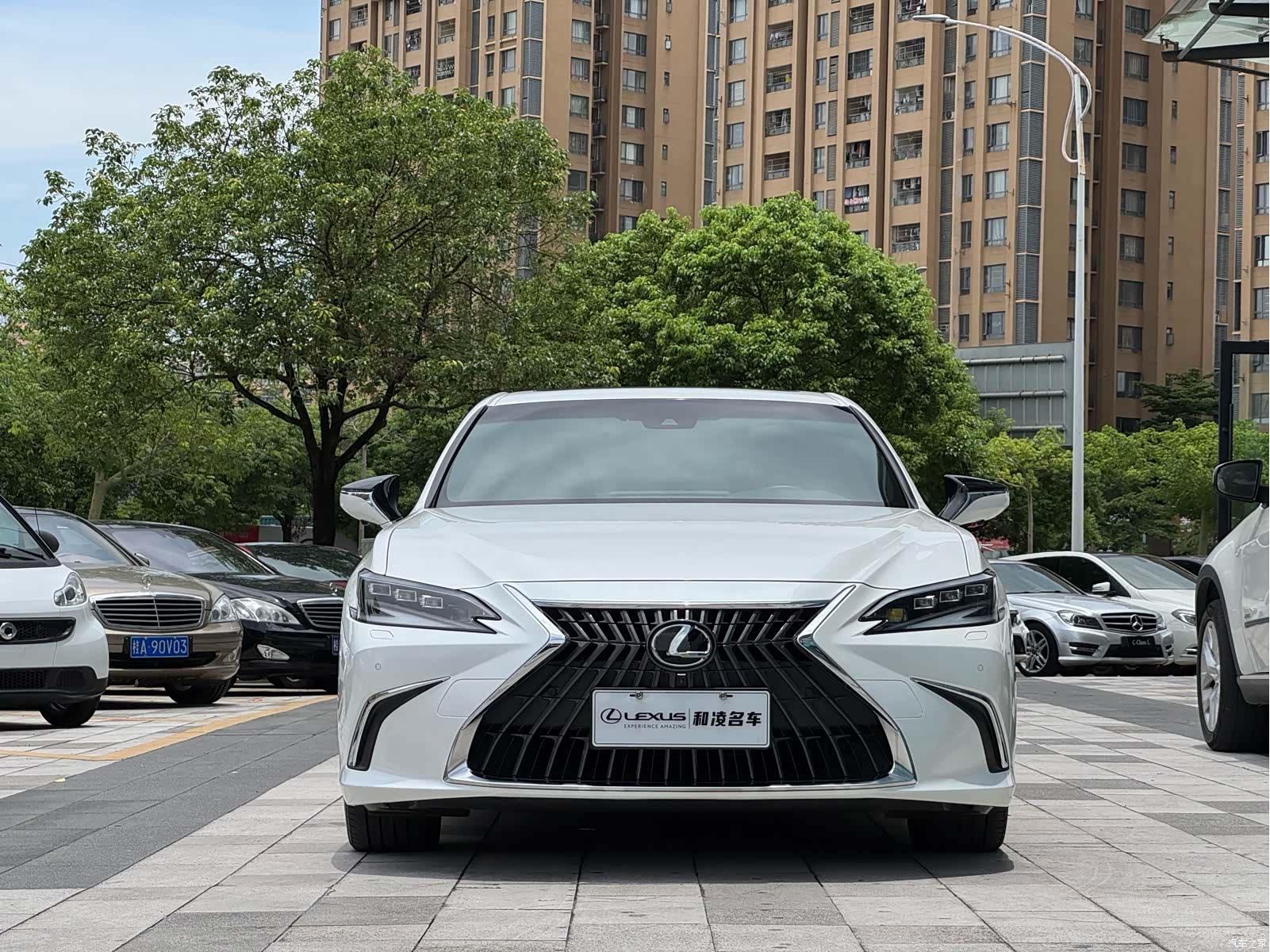 Lexus ES, 2023 2
