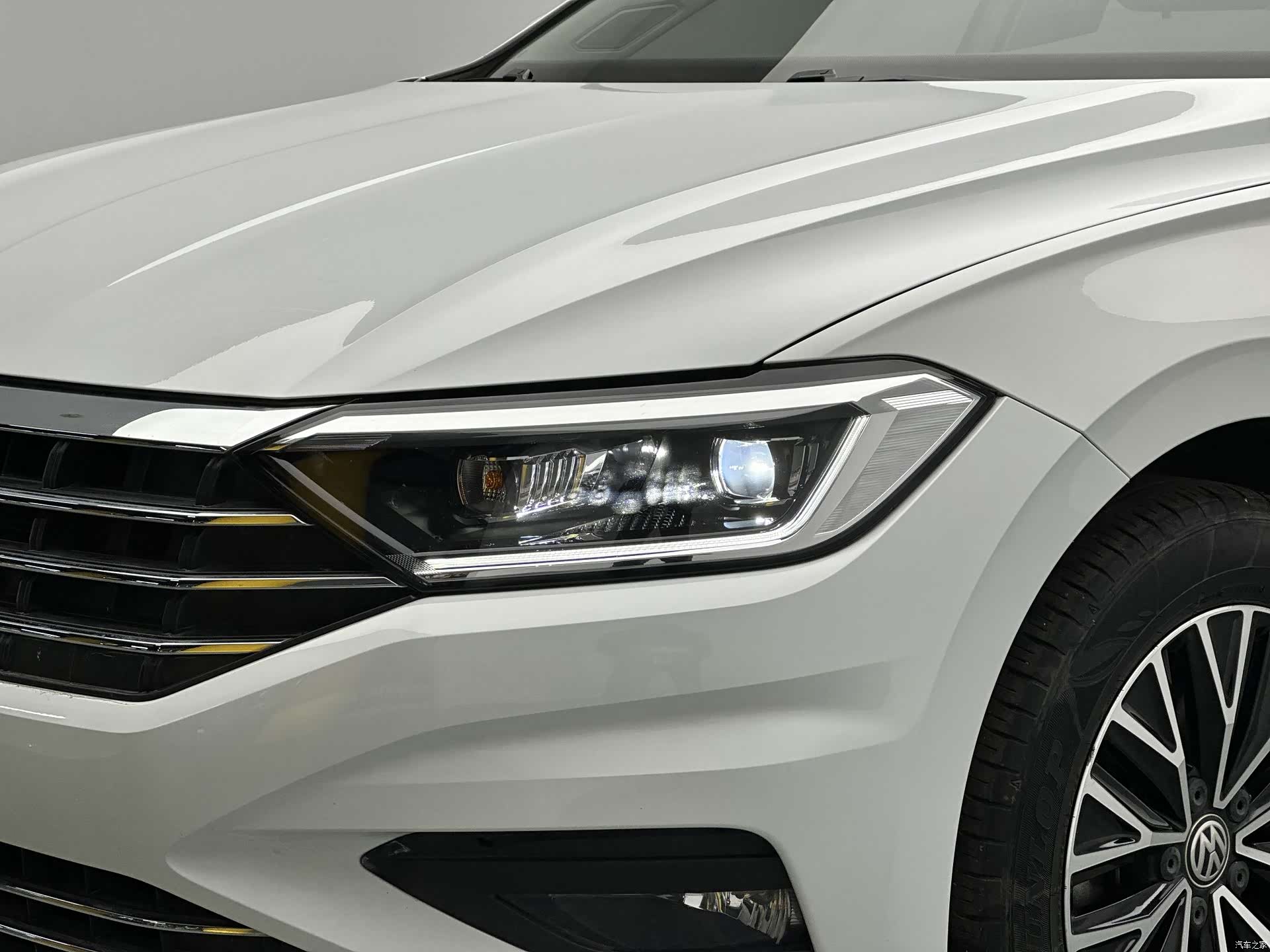 Volkswagen Sagitar, 2021 19