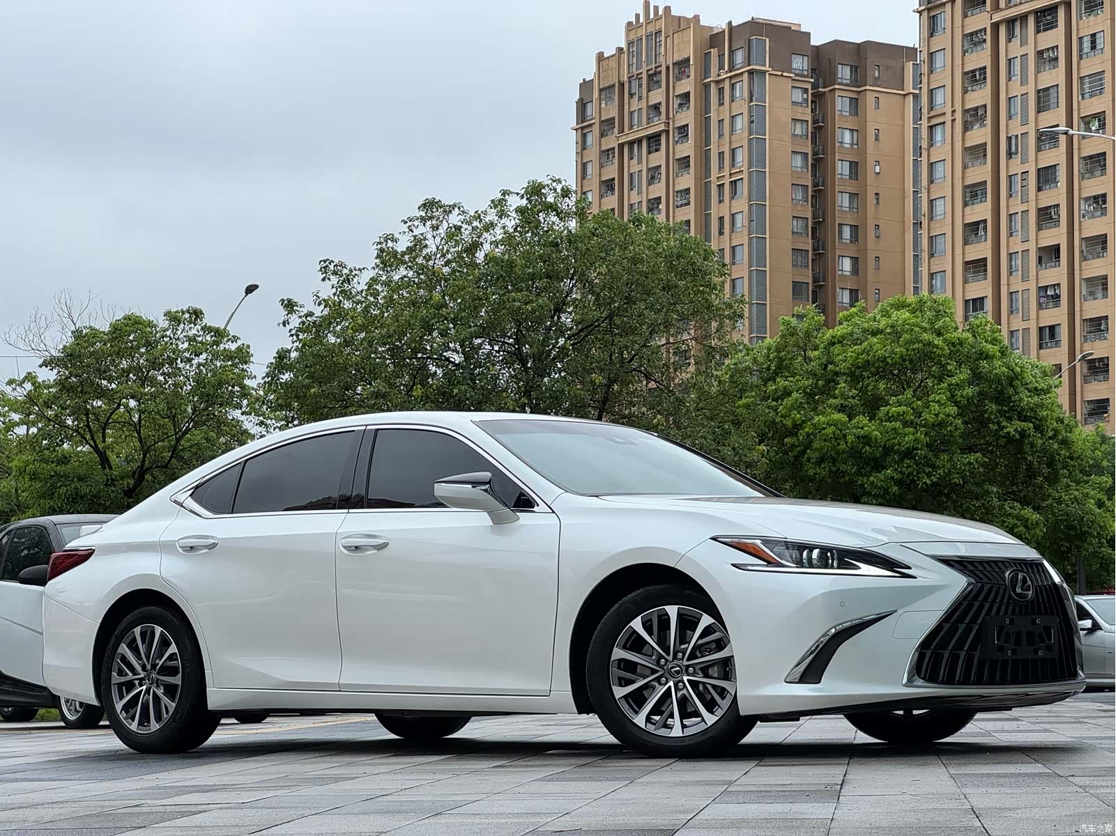 Lexus ES, 2023 3