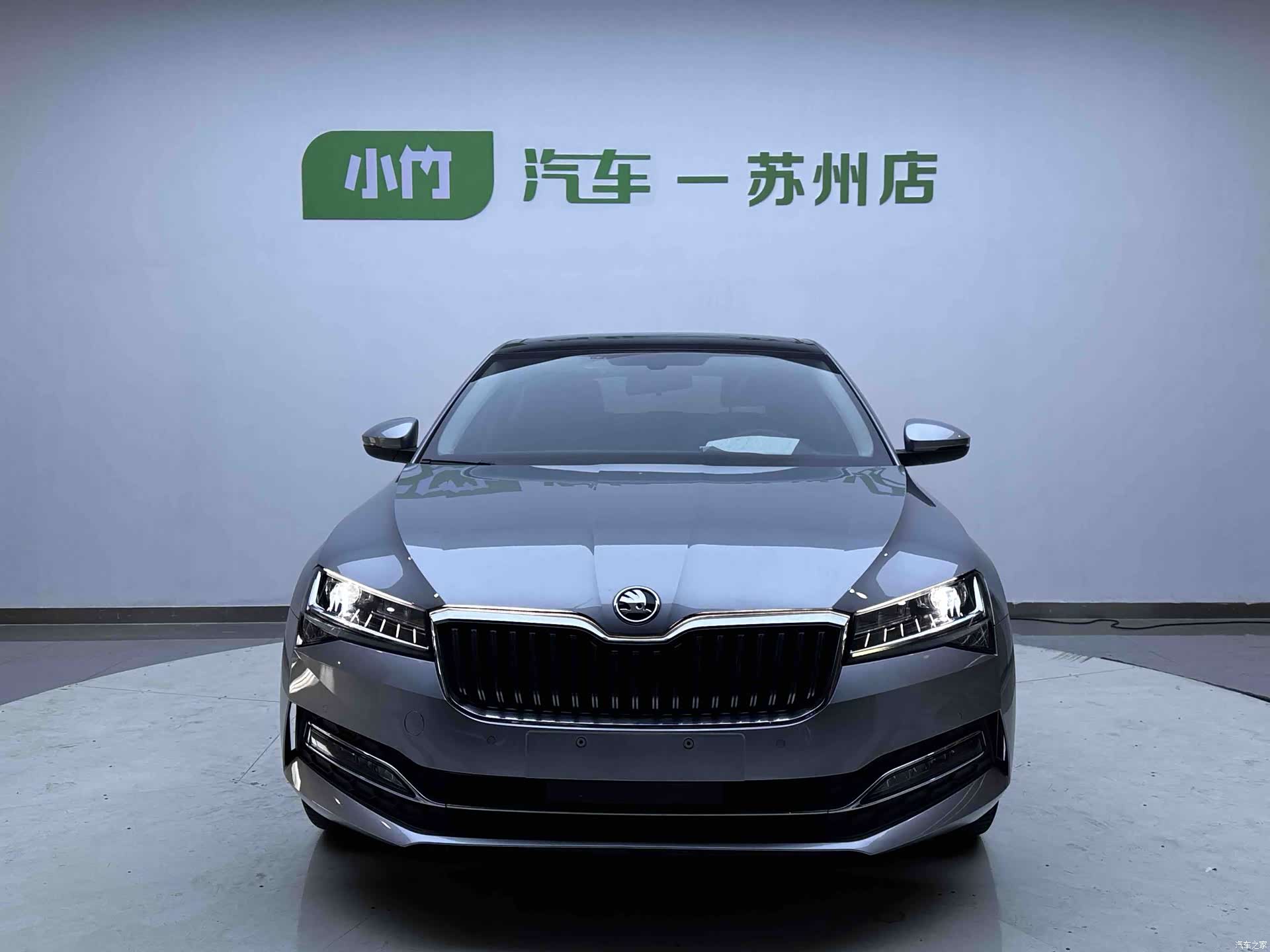 Skoda Superb, 2022 3