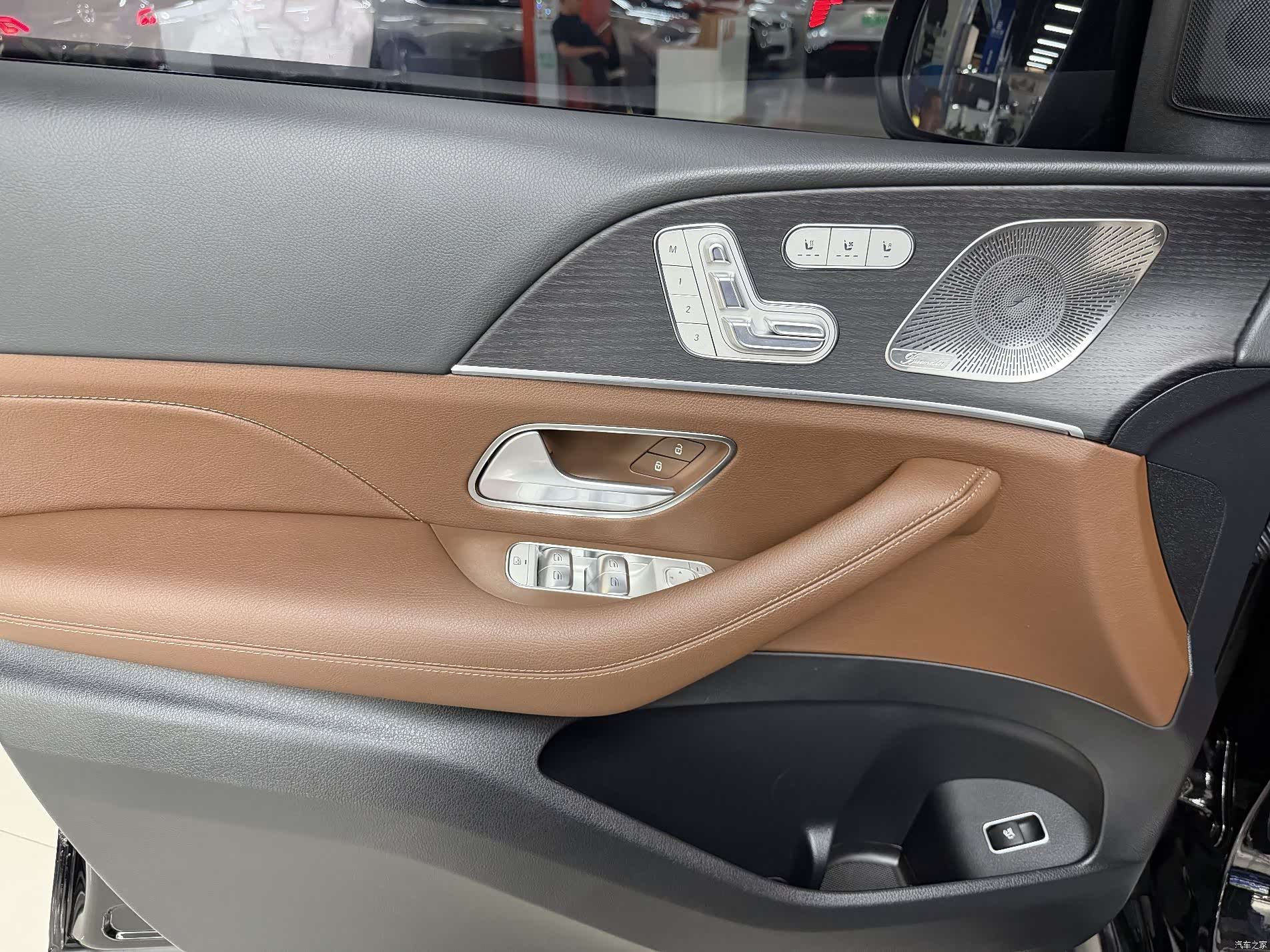 Mercedes-Benz GLE, 2025 6