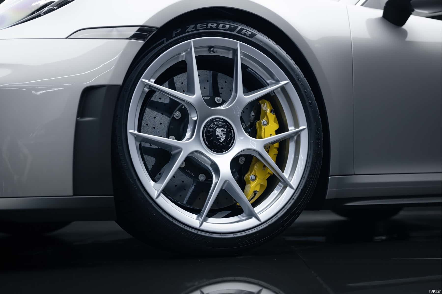 Porsche 911, 2025 36