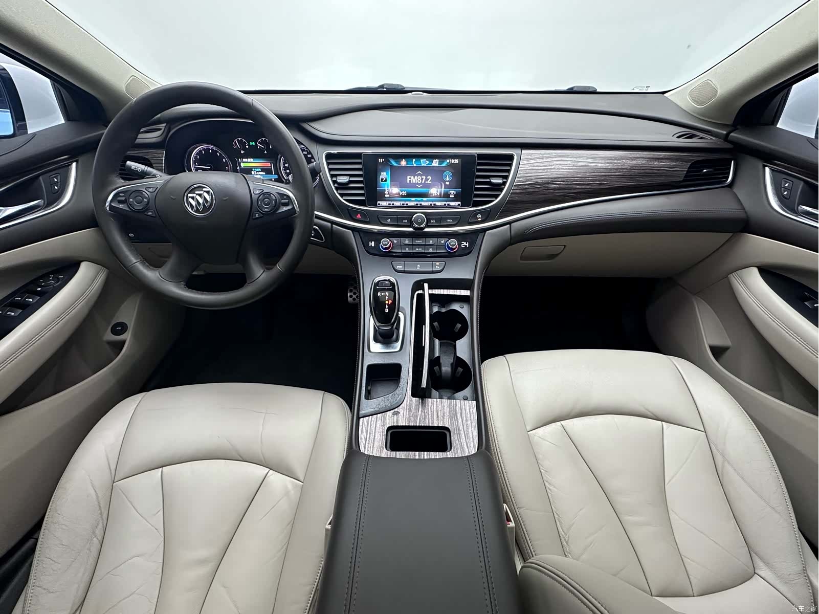 Buick LaCrosse, 2017 11