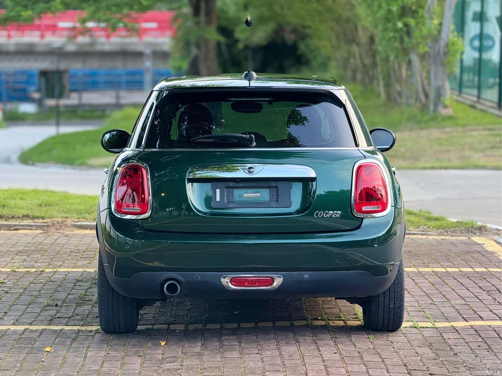 Mini ONE, 2017 13