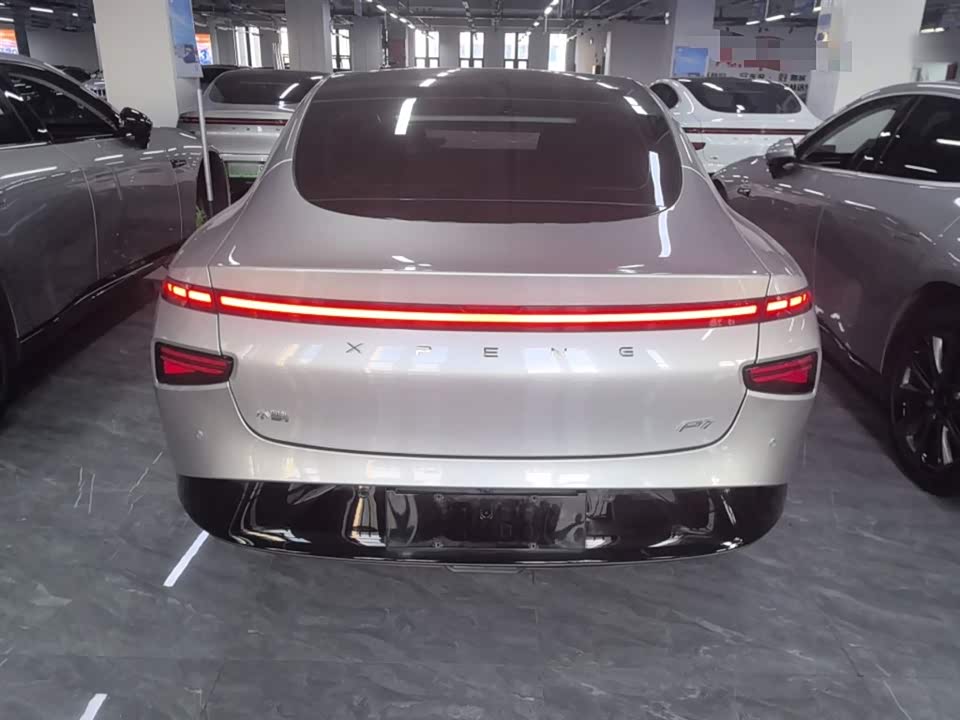 XPENG P7
