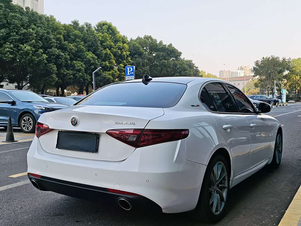 Alfa Romeo Giulia
