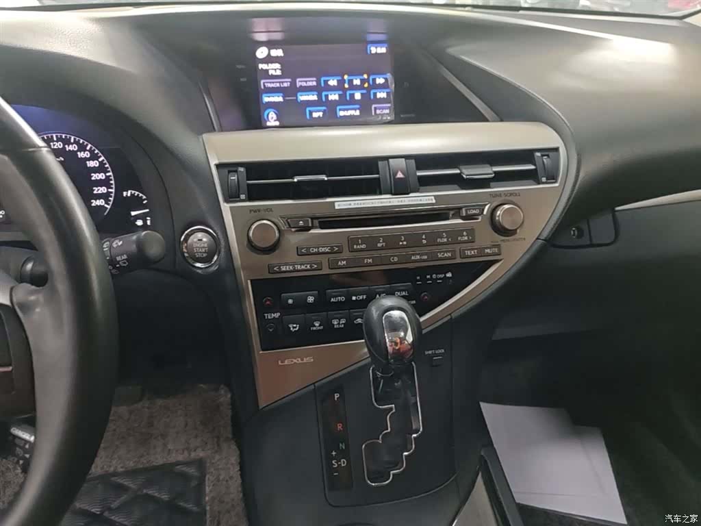 Lexus RX, 2014 13