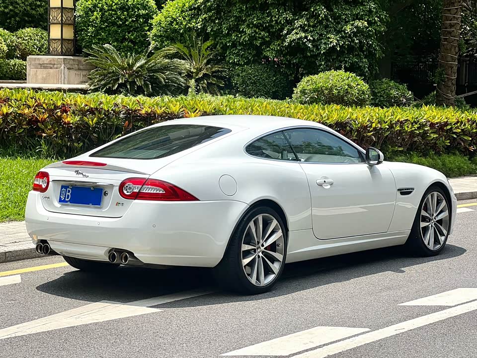 Jaguar XK