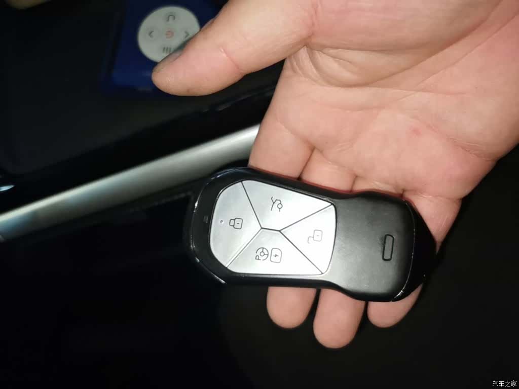 Xpeng G9, 2023 9