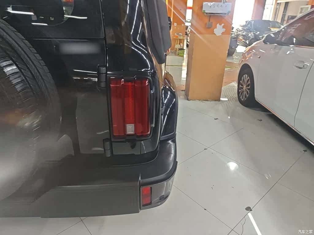 Tank 300, 2023 8