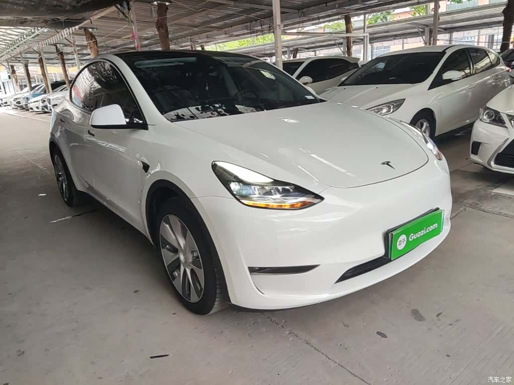 Tesla Model Y, 2021 4