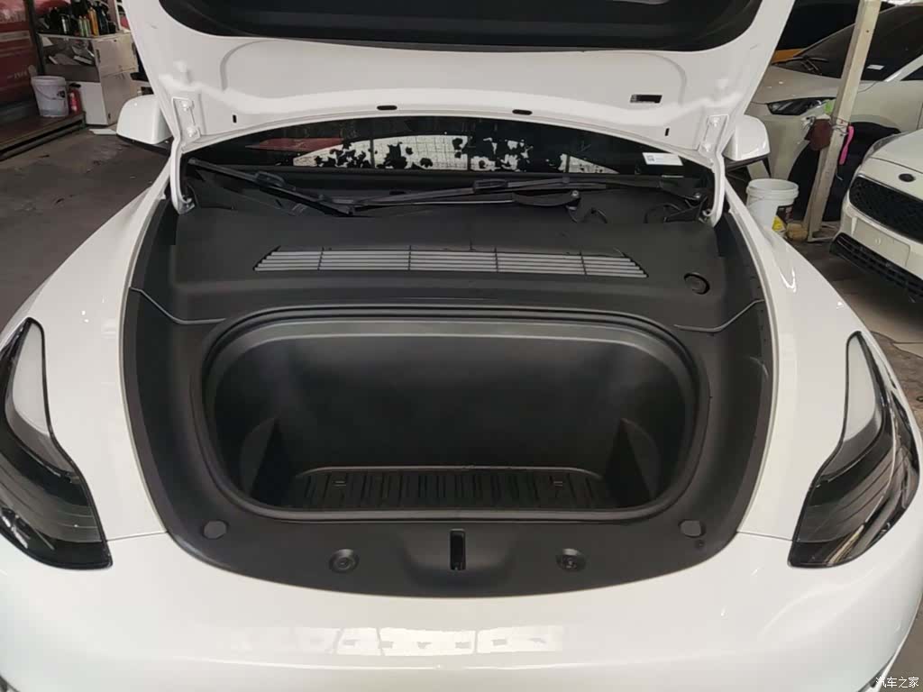 Tesla Model Y, 2021 20