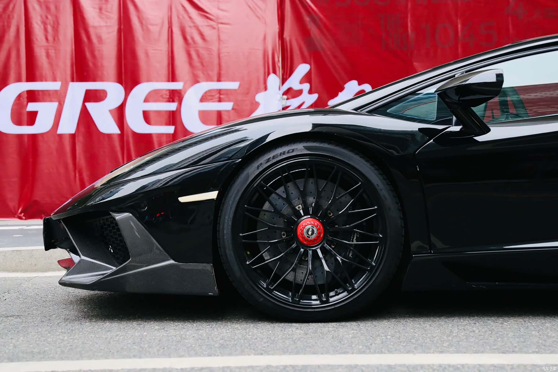 Aventador LP, 2013 10