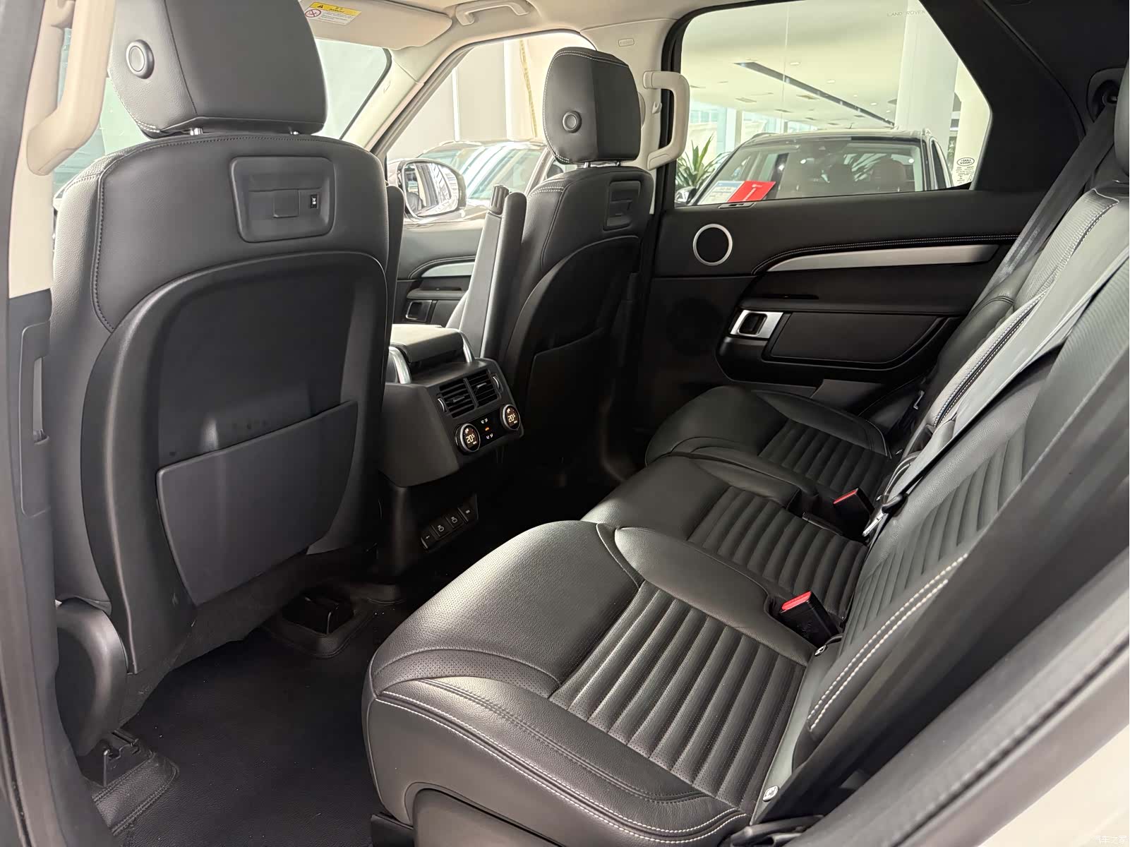 Land Rover Discovery, 2021 10
