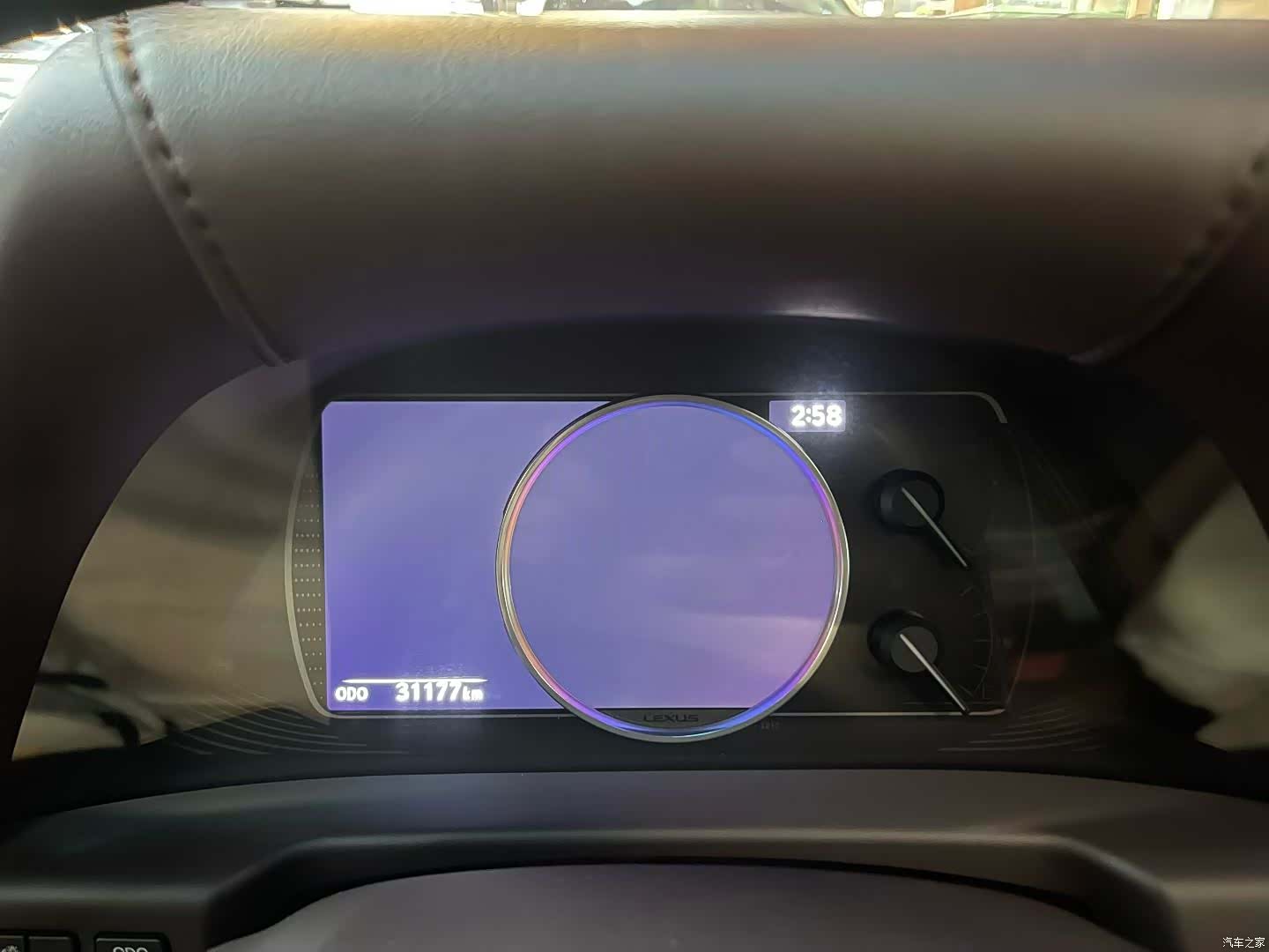 Lexus ES, 2019 9