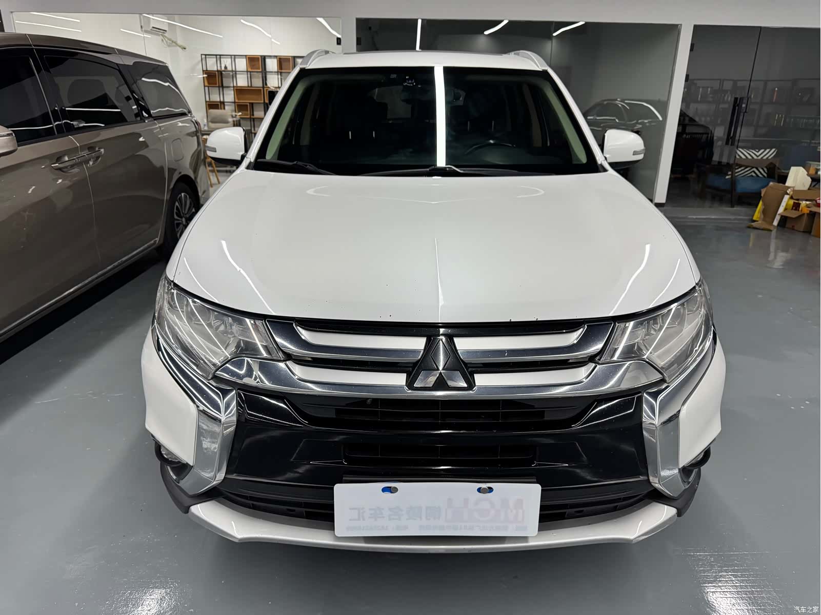 Mitsubishi Outlander, 2018 1