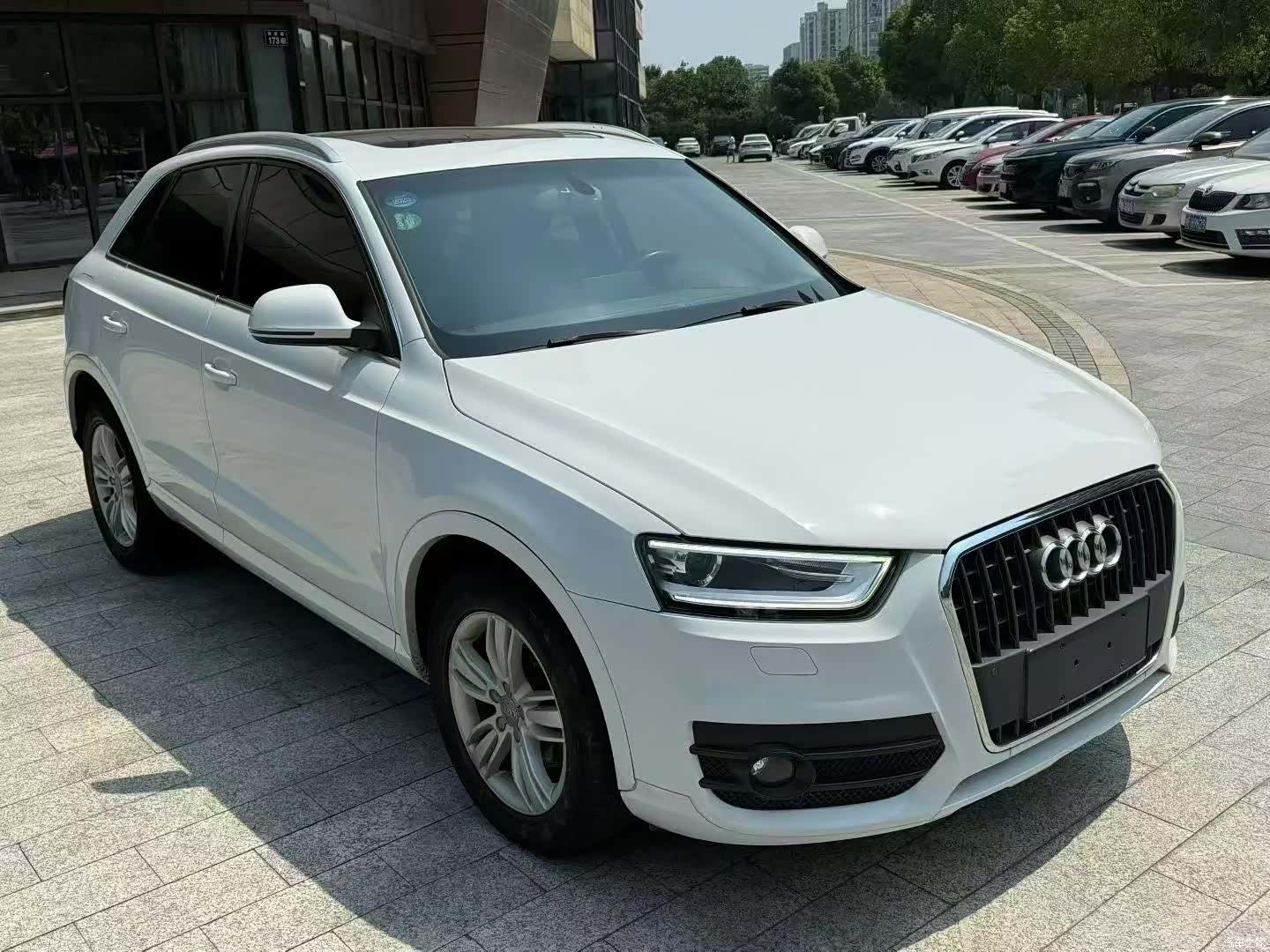 Audi Q3, 2015 3