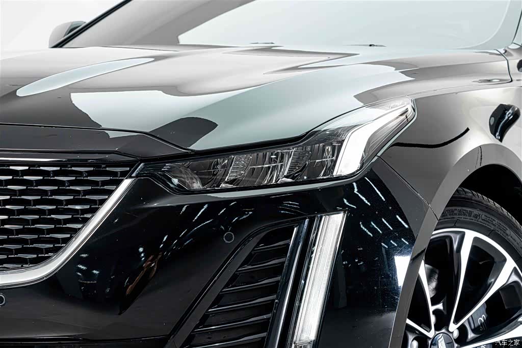 Cadillac CT5, 2022 4