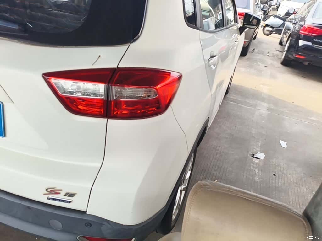 Changan CS15, 2016 8