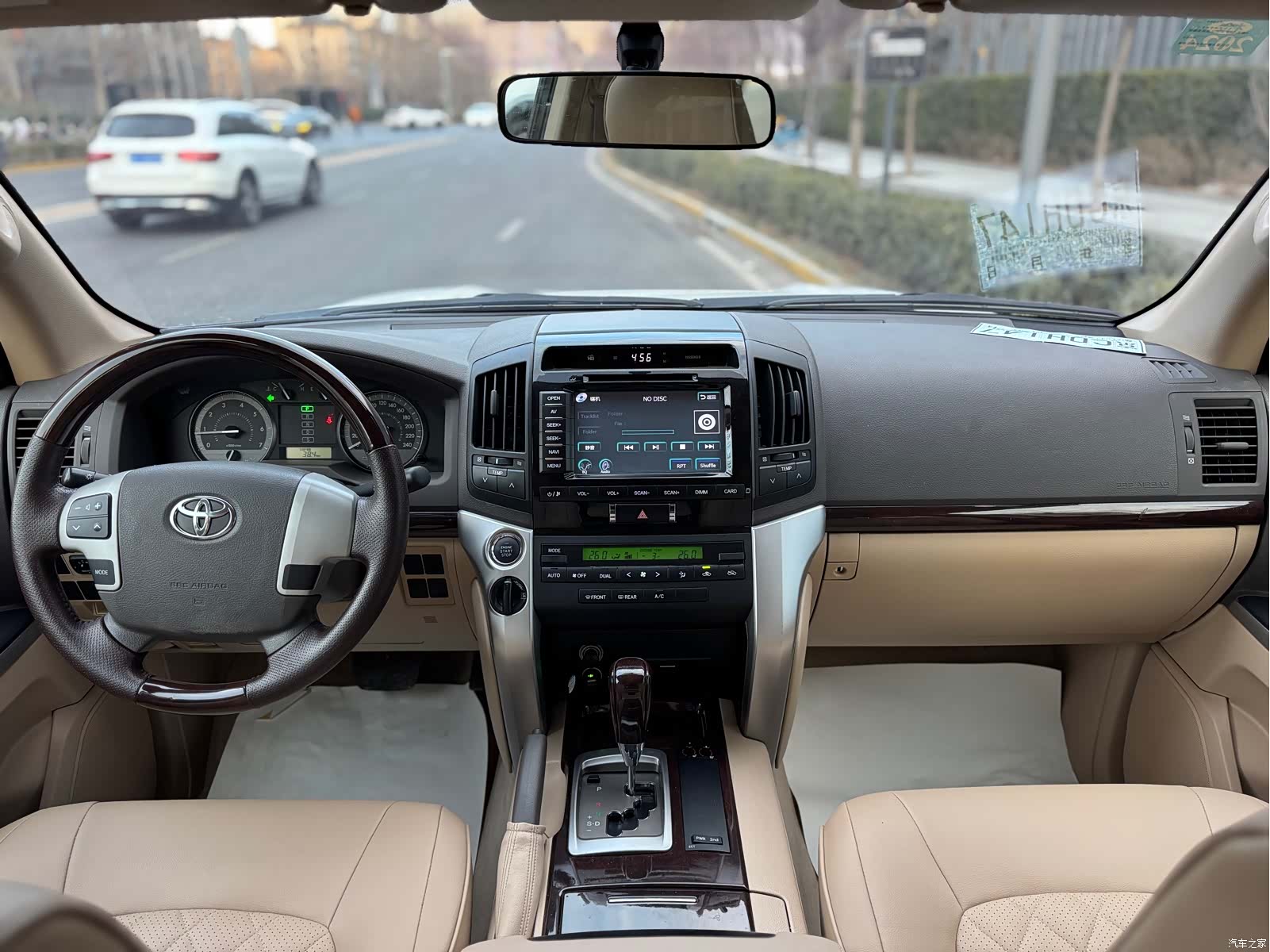 Toyota Land Cruiser, 2016 11