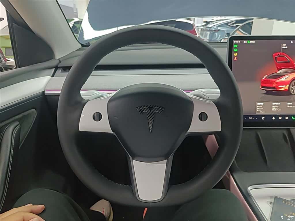Tesla Model Y, 2024 11
